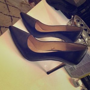 Zara black pointy heels.